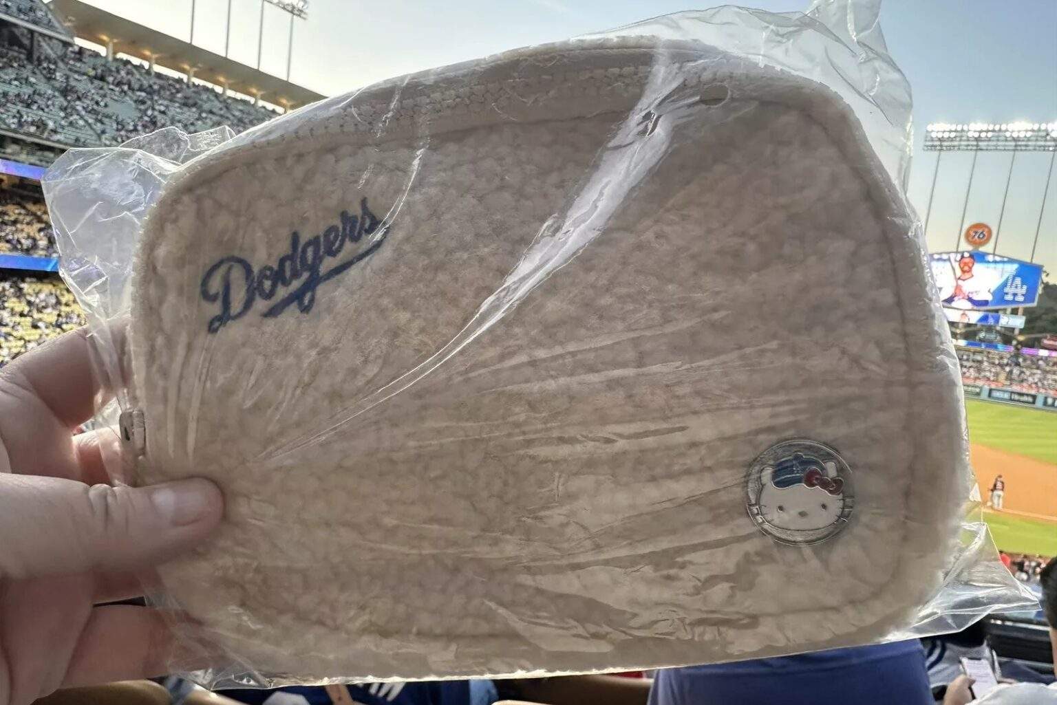 LA Dodgers' Hello Kitty Night Was a Huge Success Resell Calendar