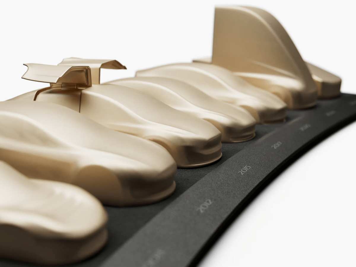 Tesla 20th Anniversary Speedform Set Reseller