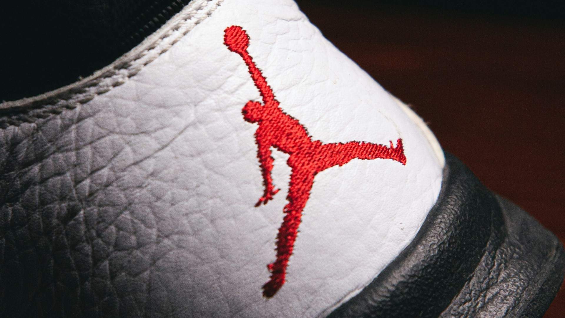 2025 Air Jordan 4 Reselling Guide