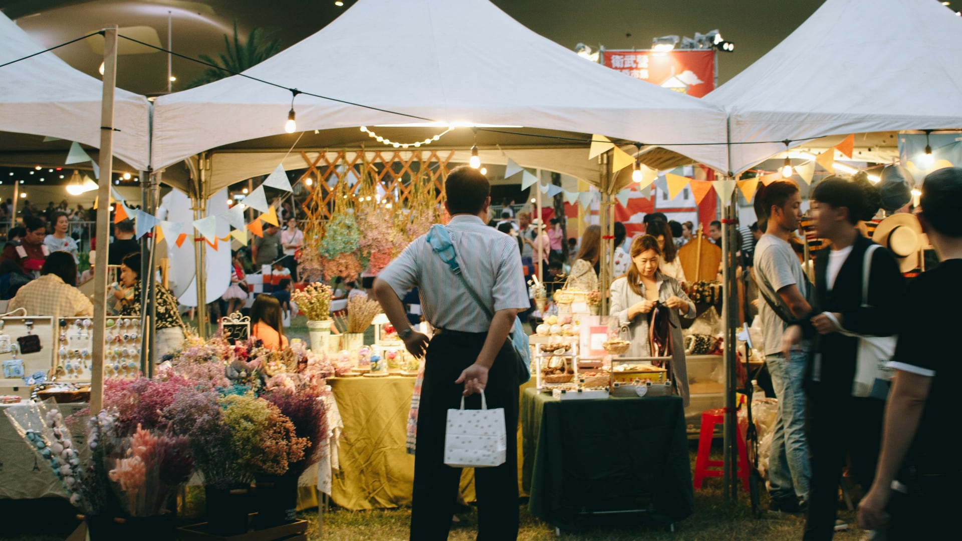 Man deciding which sales platform to use