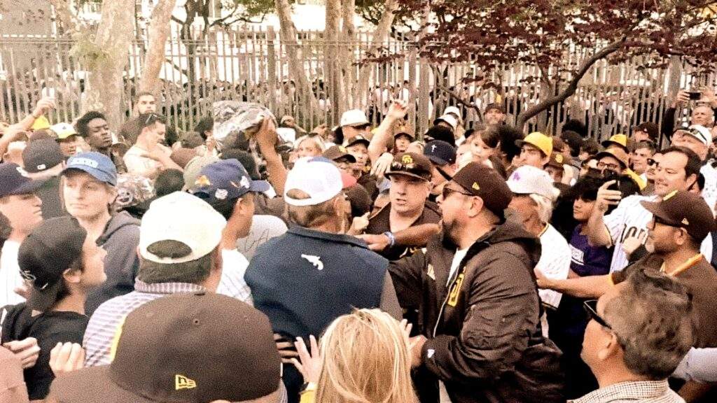 Padres Puffer Vest Viral Promo Reseller