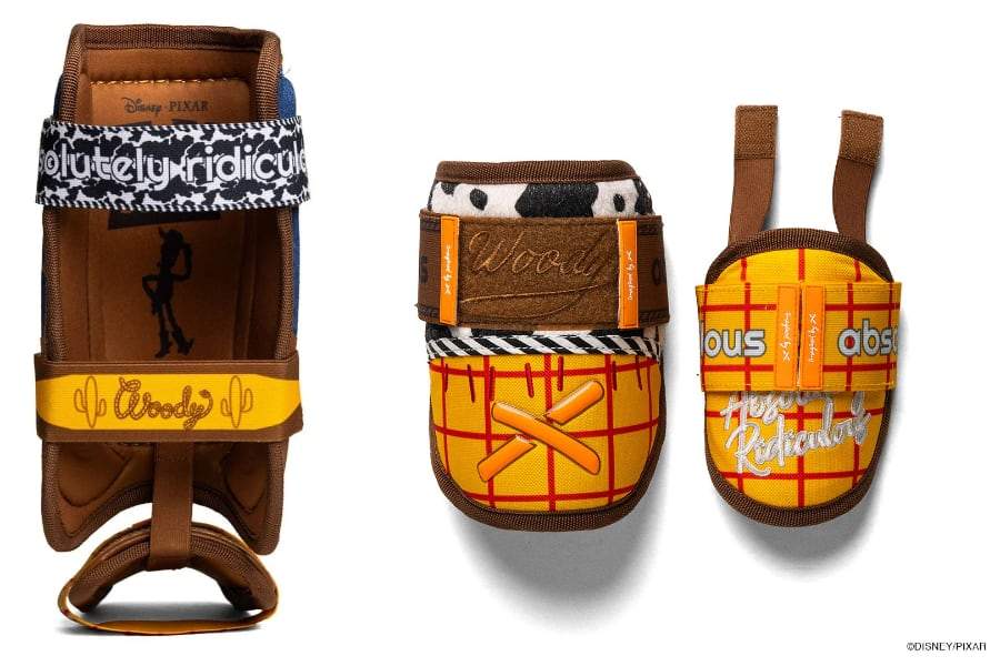 Absolutely Ridiculous Woody Sliding Mitt Guard